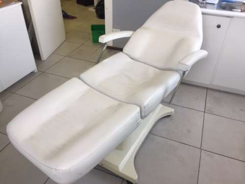 "Bargain" Massage and Beauty Recliner Bed