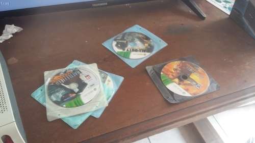 xbox 360 with 2 controllers and all cables and plays pirated games