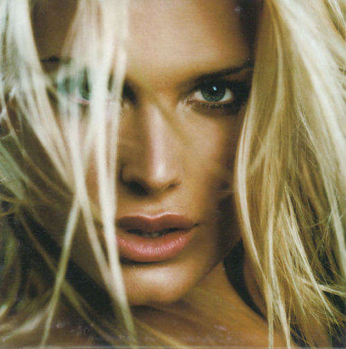 VICTORIA SILVSTEDT - Girl On The Run - South African CD - CDEMCJ(MF)5832