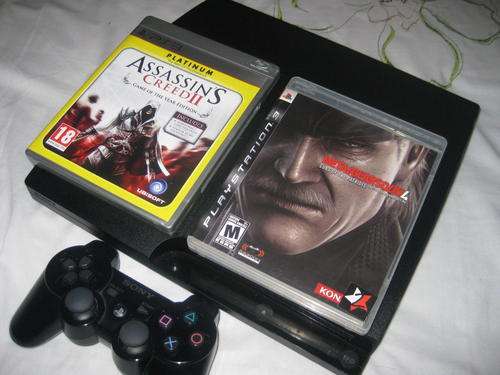 SONY PLAYSTATION 3 slim with 1 controler and 2 games