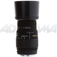 SIGMA  ZOOM  LENS  70-300 mm1:4-5.6  DG  (  CANON  MOUNT ) +  FRONT & REAR   CAPS   AND   HOOD..