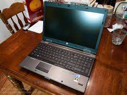 HP  ELITEBOOK  8540W   MOBILEWORKSTATION /  CORE i7 640M / WINDOW  7 PRO  64-BIT
