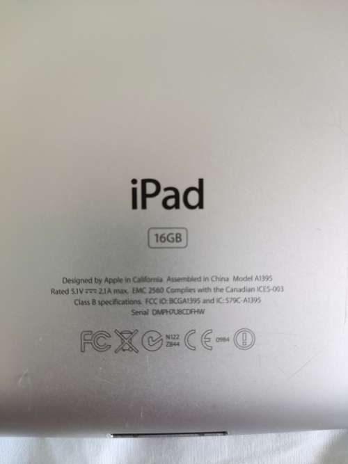 Apple iPad 2 (Wi-Fi Only) 16 GB9.7-inch (1024x768, 132 ppi)