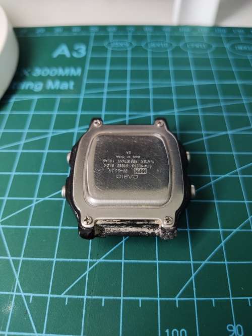 Casio W-800H (damaged case)