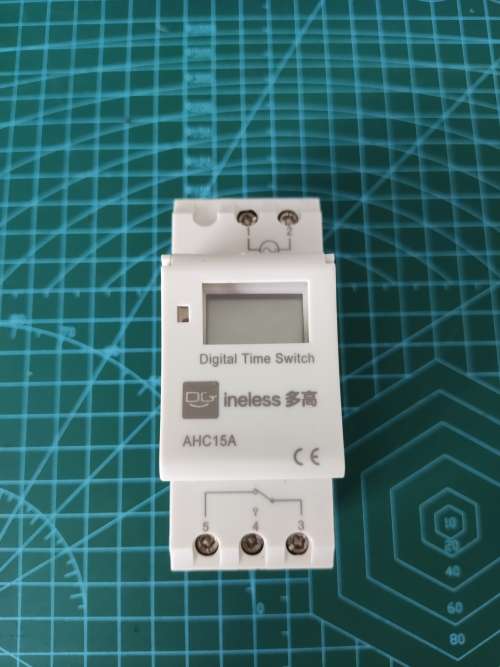 Multifunction weekly programable electronic timer