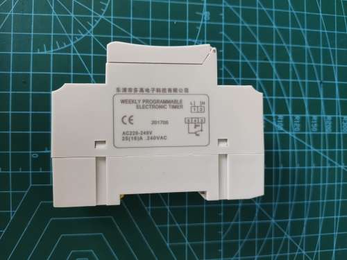 Multifunction weekly programable electronic timer