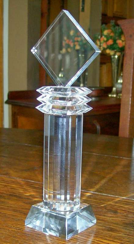 LOVELY CHINESE CRYSTAL ORNAMENT