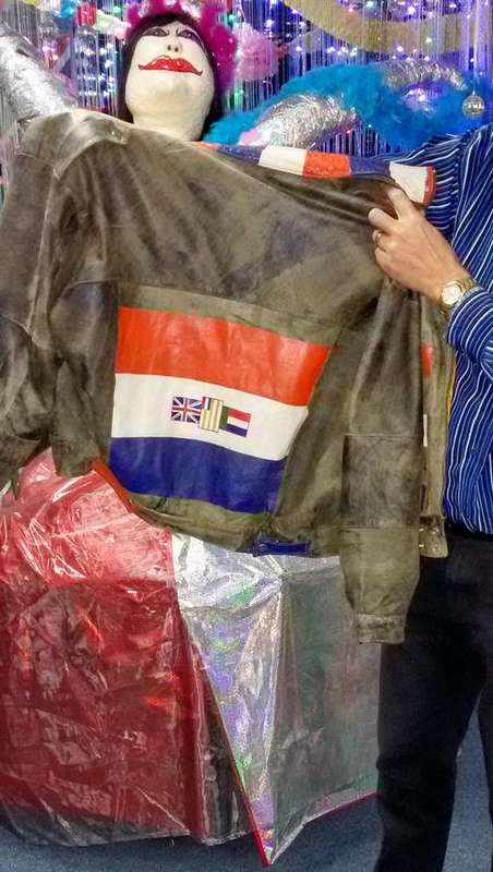 WOW WOW WOW! AMAZING GENUINE LEATHER JACKET (LARGE) WITH OLD SOUTH AFRICAN FLAG ON IT!!!