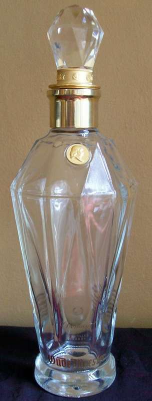 VERY SCARCE/COLLECTABLE OUDE MEESTER BRANDY DECANTER WITH CRYSTAL TOP