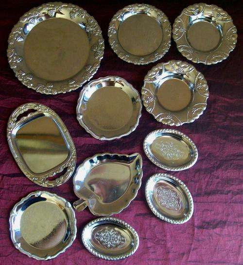 NICE COLLECTION OF SMALL TRAYS/PLATES