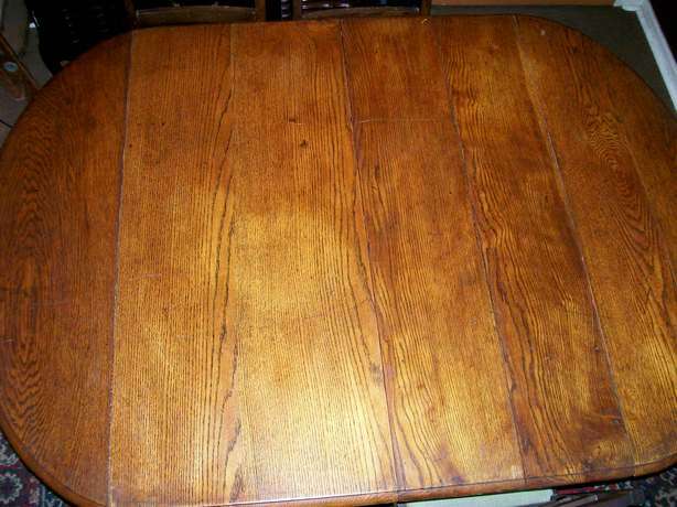 *** SOLID AND VERY OLD OAK OVAL TABLE ***