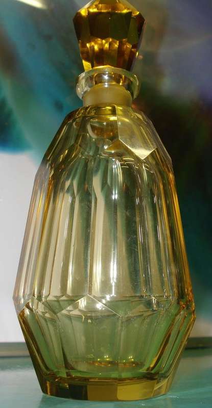 ART DECO  Amber Vintage Antique bohemian Lead cut Crystal glass port decanter & Matching stopper