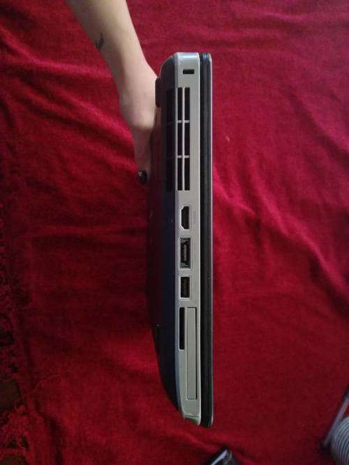 DELL Latitude E5530