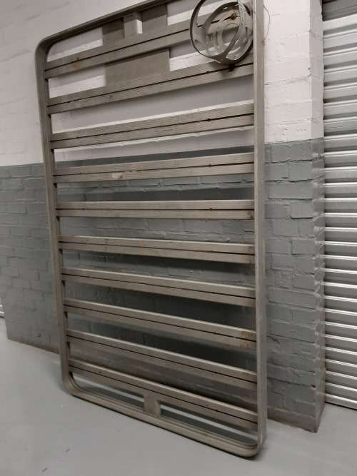full length wind Cheetah roof rack with jerrycan and gasbottel accessories