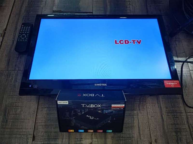 28inch Sinotec LCD TV With TV box