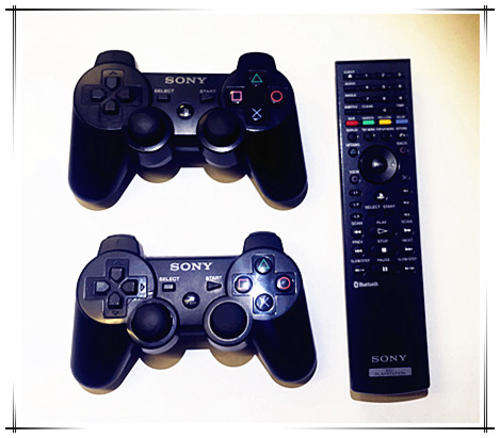 Original 2PCS  SONY PS3 CONTROLLERS AND REMOTE IN BRILLIANT CONDITION