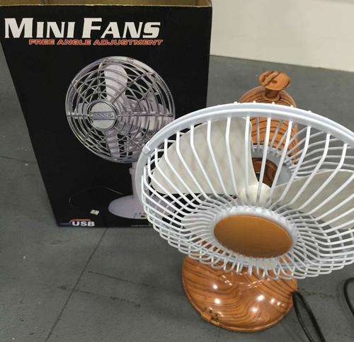 MINI ELECTRIC FANS WITH USB ADAPTER (  LAPTOP . POWER BANK ) ALSO USE BATTERY !