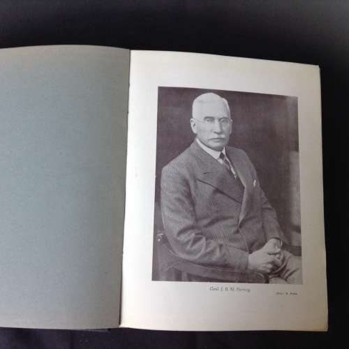 GENERAAL J.B.M. Hertzog deur C.M. van den Heever 1948 Afrikaans