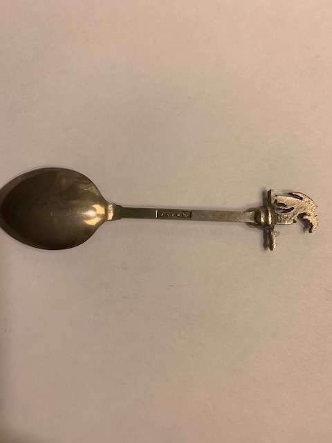 3D Spoon collectors! 3D figure of a cricketer and Lords engraved  inside of spoon.