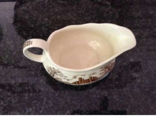Alfred Meakin gravy boat, Queens Castle, multicoloured