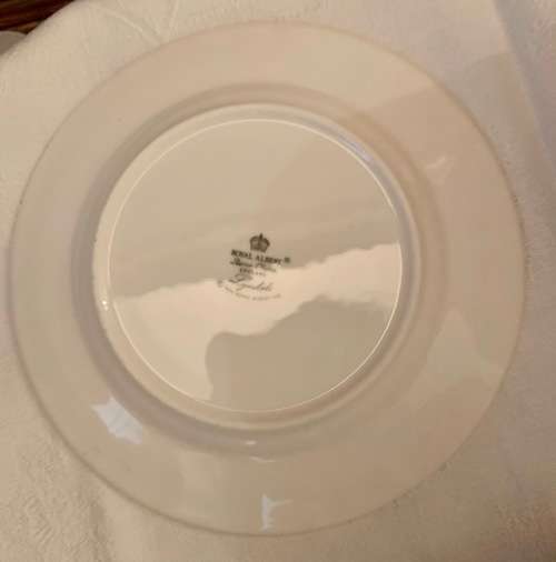 Royal Albert Lyndale 42 piece Tea Set