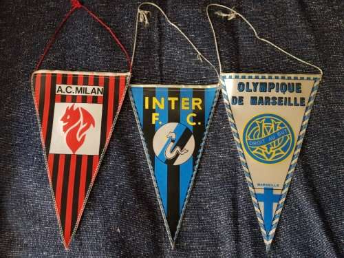 Soccer / Football Pennants  A. C. Milan, Inter F. C. , Olympique de Marseille, droit au but
