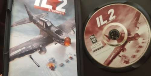 IL 2 STURMOVIK RUSSIAN PLANE WW2 AND BREAKTHROUGH EXPANSION PACK PC CD