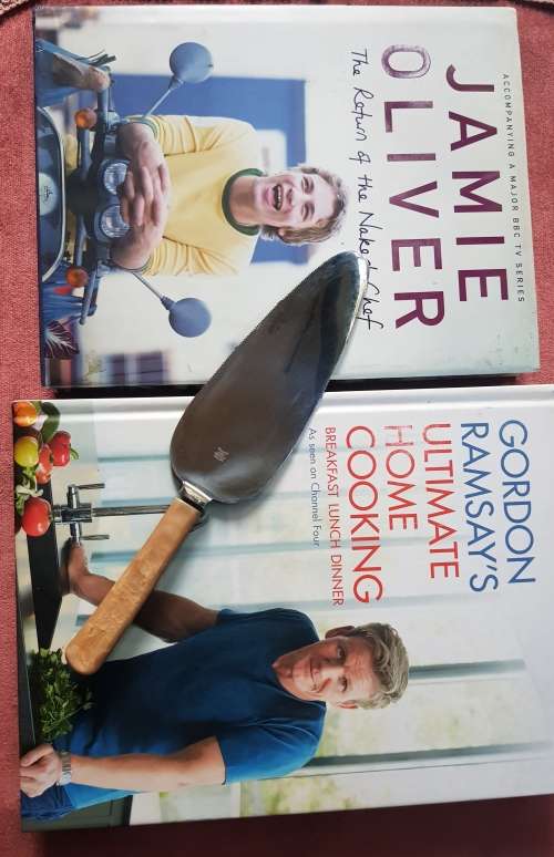 The Return of the Naked Chef Jamie Oliver plus vintage cake pie knife and server