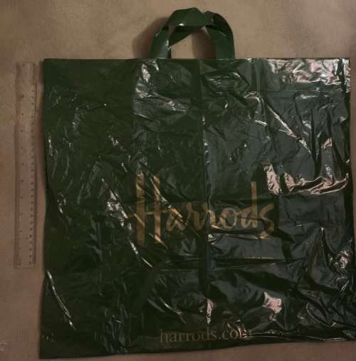 HARRODS KNIGHTSBRIDGE / ENGLAND  Green plastic Customer Shopping Bag.