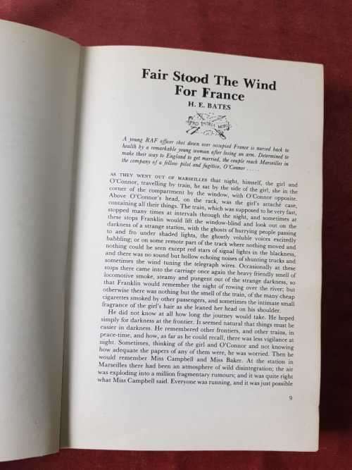 Call to Arms  A collection of classic war stories by Alistair Maclean WW1 WW2