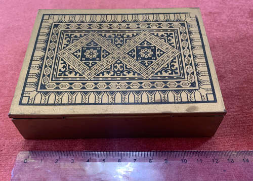 Vintage decorative trinket box with hinged lid, beautiful design