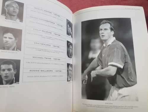 The Best Collection GIGGS AND Manchester United - George Best & Player by Player