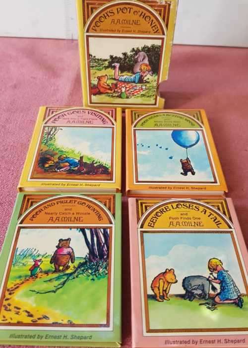 Poohs Pot oHoney by A. A. Milne