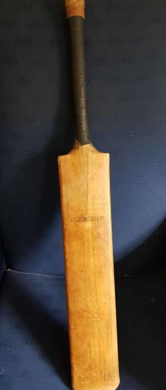 Cricket bat Jackie McGlew Rare