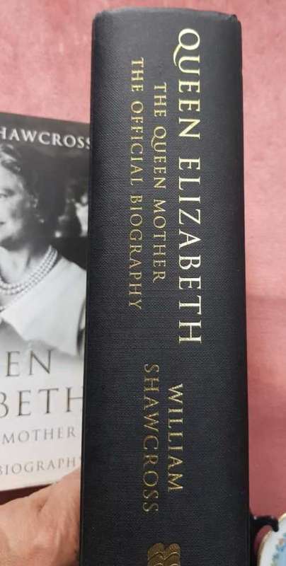 Queen Elizabeth The Queen mother the official biography AND Babbacombe vintage plate stand