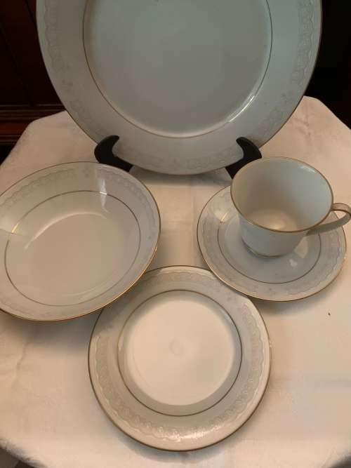Noritake Parisian lace