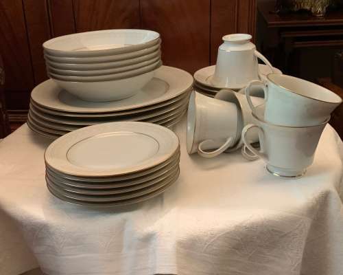 Noritake Parisian lace
