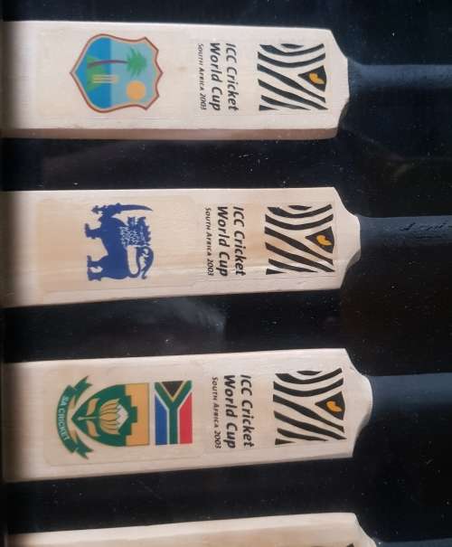 CRICKET 2003 World Cup 7 Mini Bats