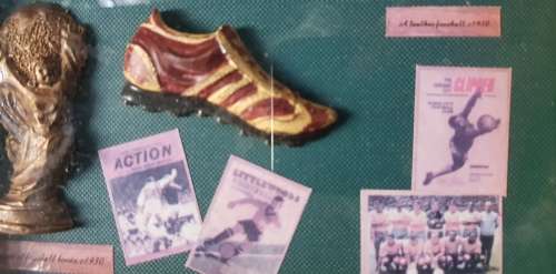 Soccer Frame with Doc Khumalo & Lucas Radebe Bobbleheads & Castle Lager Premiership Tie