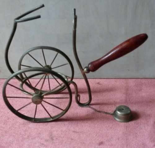 Vintage Bronze Metal Tabletop Wine Bottle Holder