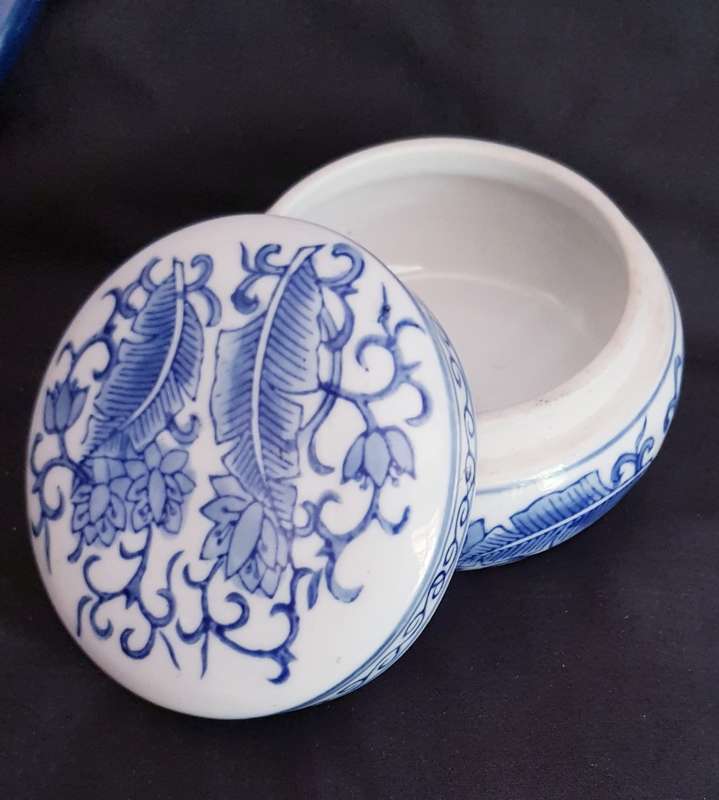 Ming Blue Genuine Trinket Round Jar MING
