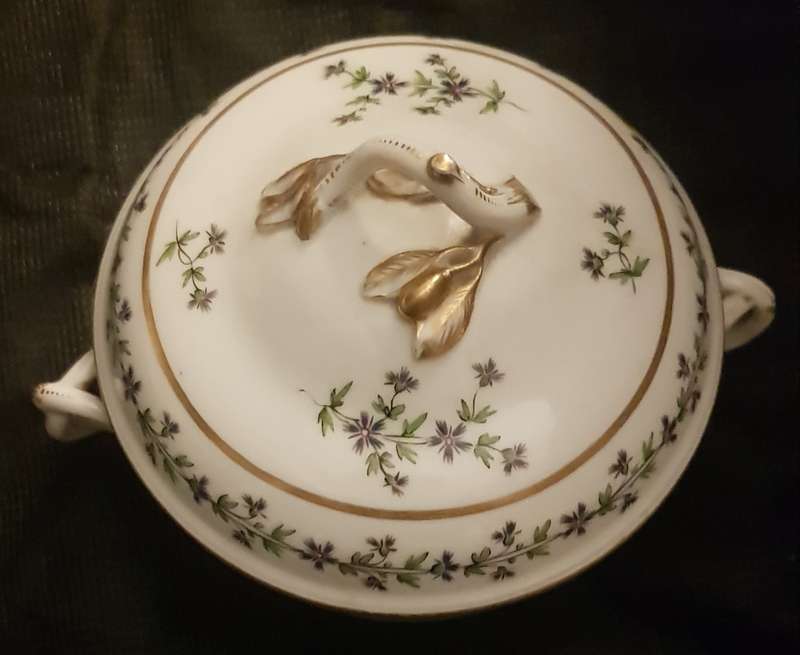 Antique 18th century Paris Porcelain Duc d'Angoulême PORCELAIN