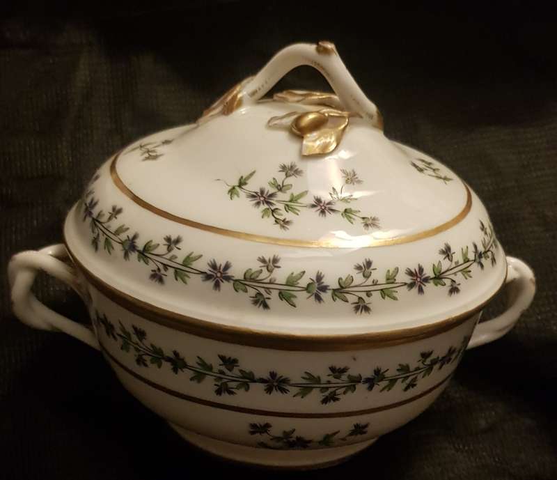 Antique 18th century Paris Porcelain Duc d'Angoulême PORCELAIN