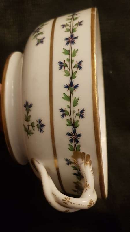Antique 18th century Paris Porcelain Duc d'Angoulême PORCELAIN