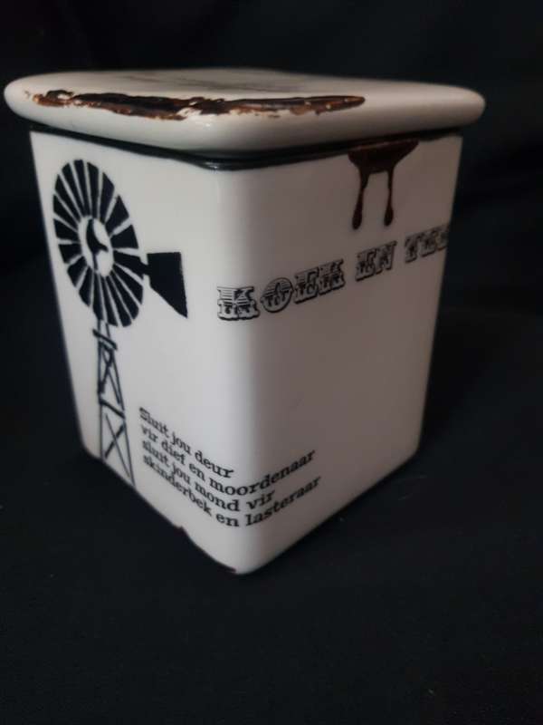 KAPULA  Handmade & Handpainted