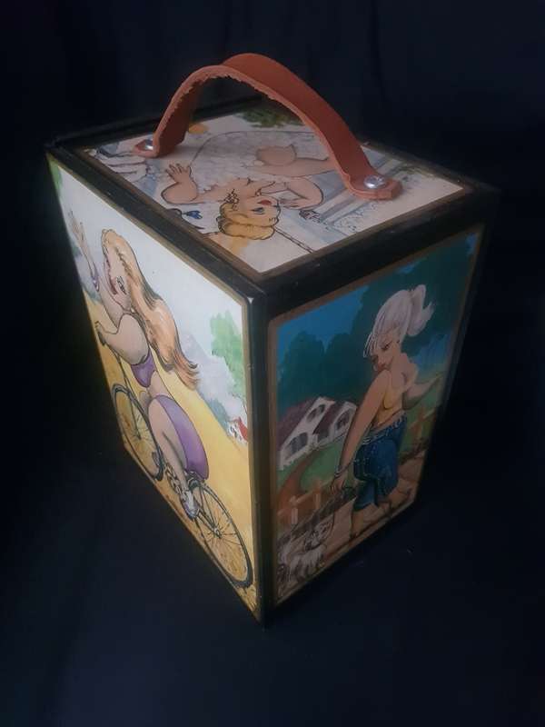 Wine Box Vintage Holder