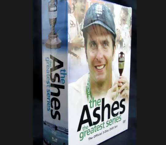 CRICKET BOX SET ASHES CRICKET