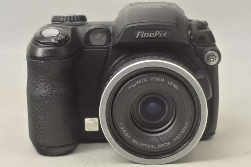 Digital Camera FinePix S5000 Fujifilm