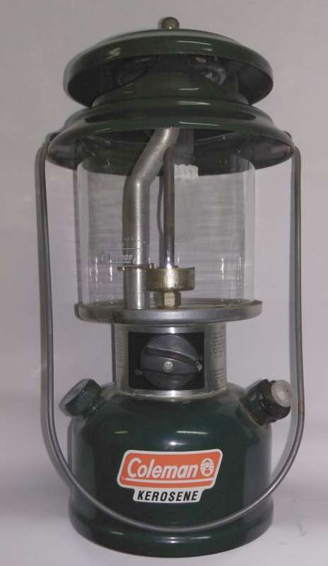 Coleman 214-700 Kerosene Lantern: Almost Mint Condition