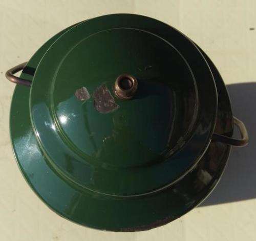 Coleman 201 kerosene lantern
